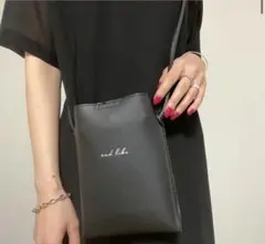 【美品】and like 軽くて楽ちんミニショルダーバッグ