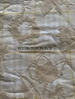 未使用　BURBERRY 花柄タオルケット 140×200cm