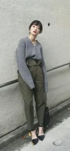 カーキパンツ 画像あり