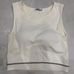 niko and ... アイボリー カップ付きタンクトップ クロップドトップス