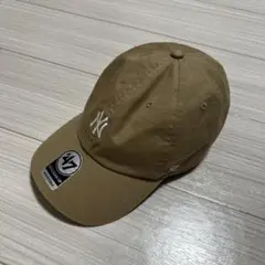NY キャップ ベージュ