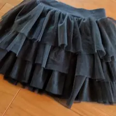 黒のフリルスカート　サイズ120
