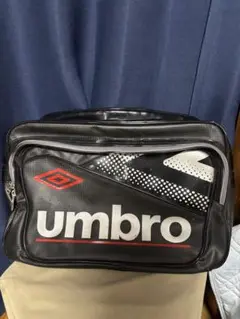 umbro スポーツバッグ　ブラック