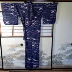 夏絽の着物　小紋 着物 扇子と草模様 紺色