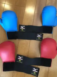 空手 グローブ 赤と青の2個セット Sサイズ
