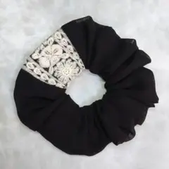 シュシュ★ホワイト刺繍ブラック