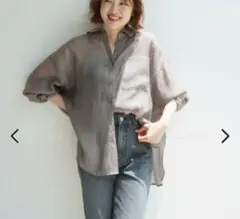 美品　qualite 【夏活躍の万能羽織り】バックスリットシアーシャツ　今期