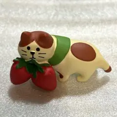 デコレ　コンコンブル　いただきいちご猫