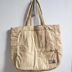 ベージュ キルティング トートバッグ ポケット沢山
