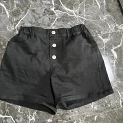 ブラックショートパンツ ボタンフライ