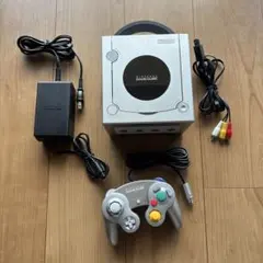 ゲームキューブ　本体　ジャンク品　シルバー