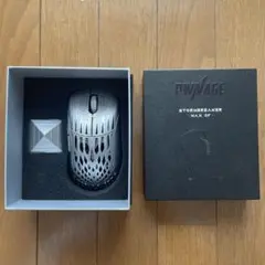 PWAGE STORMBREAKER MAX CF シルバー