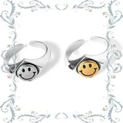 新品*2個セットリング*ニコちゃん*スマイル*指輪*ペアリング*フリーサイズ