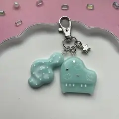 Item thumbnail for item 021aeb3e-ebc2-455e-933e-7a4f8878ebe4
