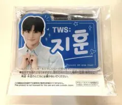 Item thumbnail for item 4217f862-5fda-4656-946d-ae1ef8d23d22