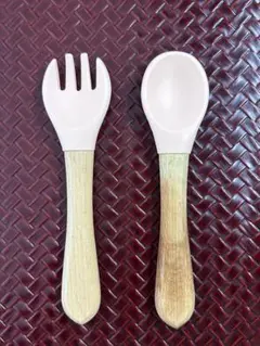 ベビー　シリコン素材　スプーン＆フォーク　セット