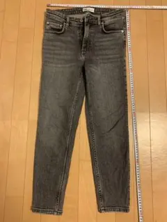 グレー ジーンズ レディース❗️ZARA‼️未使用に近い