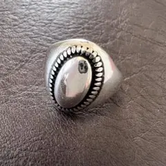 シルバーオーバル型リング