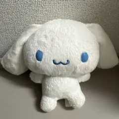 サンリオ　シナモロール　ぬいぐるみ
