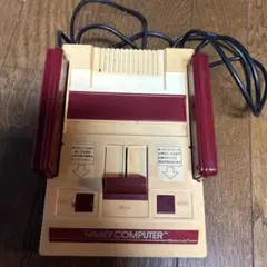 【ゲーム読み込み、操作◯】任天堂　ファミリーコンピュータ　本体のみ