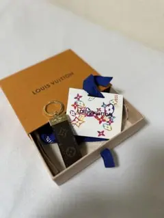 Item thumbnail for item 6eb73c6b-6783-4af3-9b63-d2546e91c176