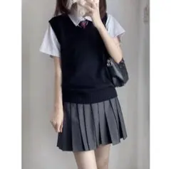 【新品未使用】スクールベスト ブラック　黒　学校 制服 ベスト 学生　ギャル
