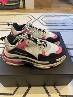 BALENCIAGA Triple S ピンク