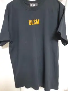 DLSM（DUALISMデュアリズム）は ストリートブランドです 黒オレンジのX