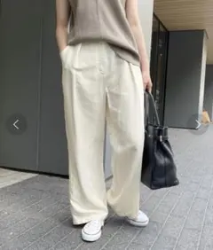 Spick & Span ソフトドレープバックイージーパンツ　アイボリー36