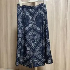 美品　ロペ　マドモアゼル　パネル　バンダナ柄　サテンパンツ　ガウチョパンツ　36