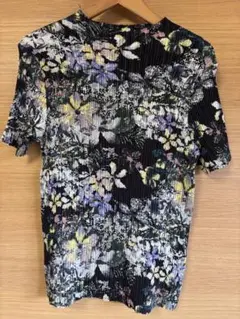 美品　ロブジェ　花柄プリントカットソー