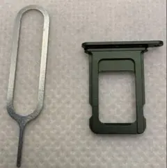 iPhone13用（グリーン・緑）　SIMトレイ・SIMトレー