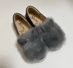 シーズンオフのため値引き中　美品　うさぎ耳スニーカー