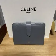 セリーヌ二つ折り財布