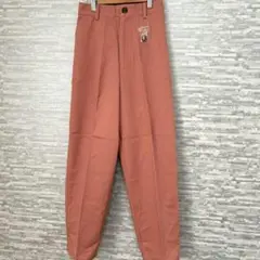 ピンク センタープレス スラックス　パンツ　カジュアル　テラコッタ