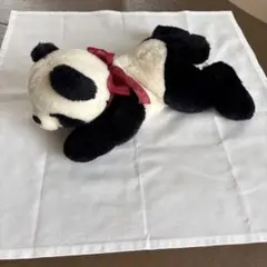 パンダのぬいぐるみ 赤いリボン付き