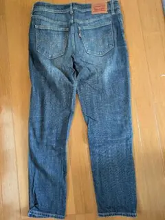 Levi's デニム ダークブルー　26ボーイフレンド