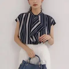 新品 NATURAL BEAUTY BASIC ラッフルストライプブラウス