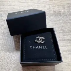 CHANEL 星 ピアス