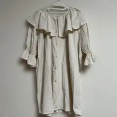 美品　アイボリー フリル付きシャツ 半袖　サイズM