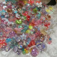 デコパーツ　ビーズ　プラパーツ　キラキラ　パーツ　新品