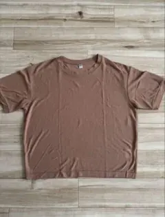 UNIQLO ユニクロ　テラコッタ　トップス
