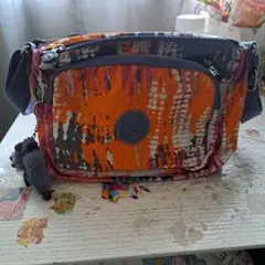 キプリングナイロン製ショルダーバッグ オレンジ