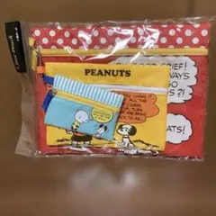 PEANUTS スヌーピー　65周年限定3連ポーチ