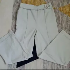 【新品未使用】ストレッチ素材　レディースズボン