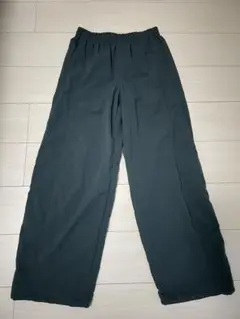 美品　ユニクロ　ギアパンツ　ダークグリーンS