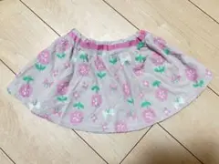 ピンク　スカート