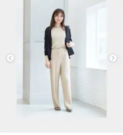 ユニクロ　UNIQLO　プリーツストレートパンツ　М　ベージュ