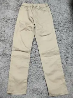【140cm】ユニクロ　ベージュ色　チノパン