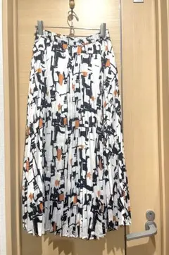 新品未使用/utao/花柄ロングプリーツスカート/ウエストゴム/裏地付き